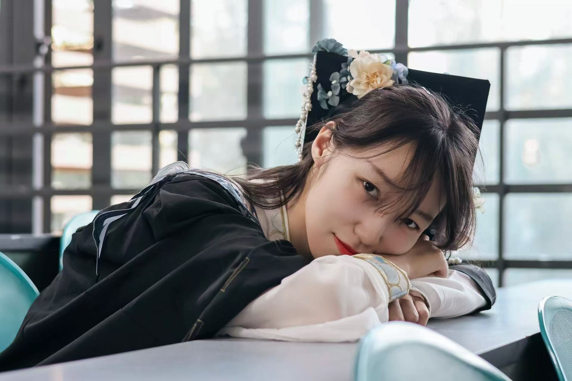 Graduate 1